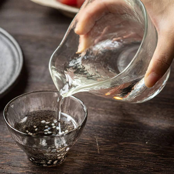 Aderia 手工清酒杯小酒杯仿古金屬圖案 85 毫升