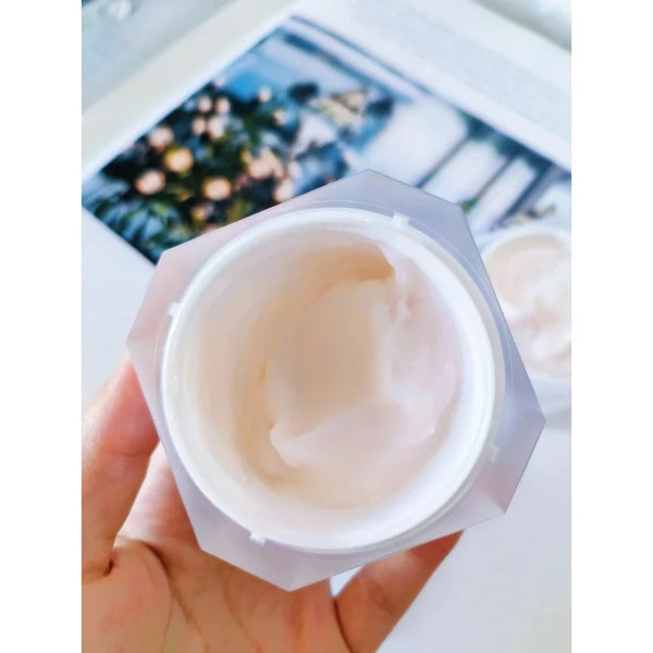 Axxzia Beauty Force 滋潤豐潤乳霜 30 克
