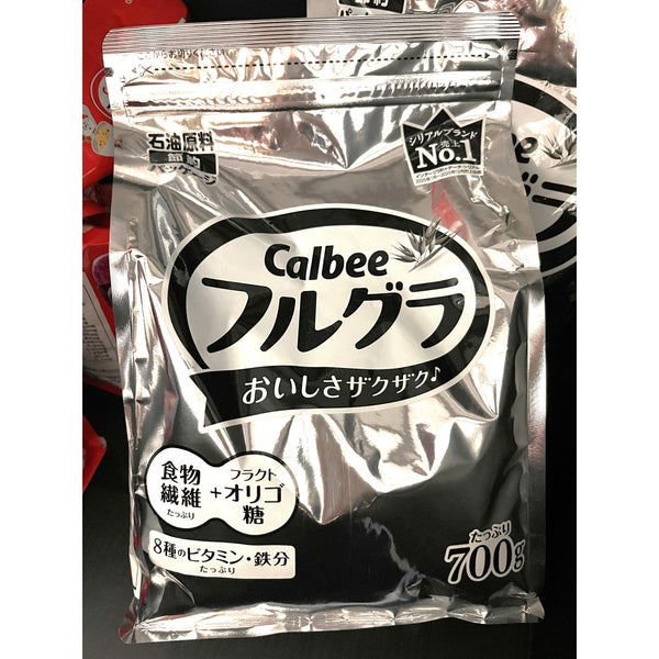 Calbee Frugra 高纖維脆脆格蘭諾拉麥片加乾果 700 克