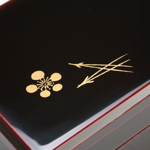 Isuke 兩層漆面便當盒 梅花圖案紅色便當盒