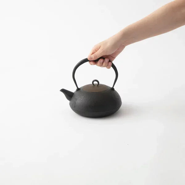 Iwachu 手工鐵壺感應鑄鐵水壺 1.3L