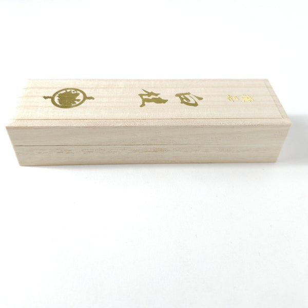 Kosaido 全天然優質嶗山檀香 110 克拉。