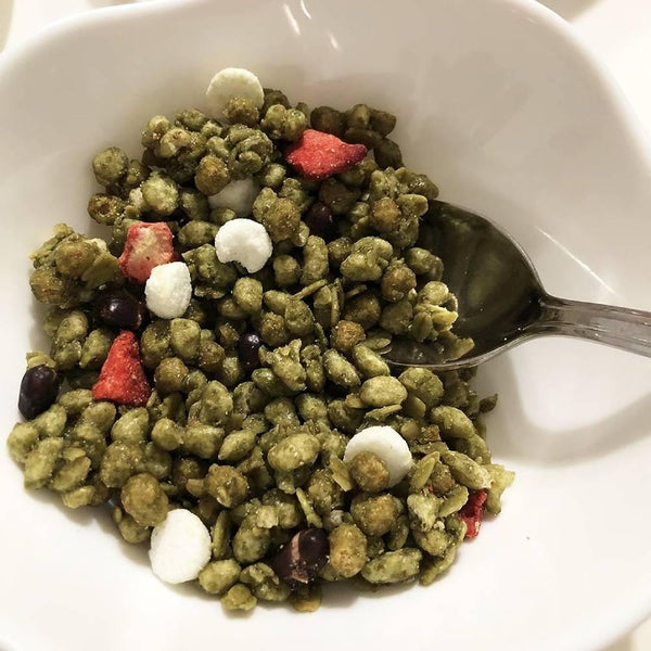 Nissin Gorogura 宇治抹茶格蘭諾拉麥片配草莓和麻糬 280g