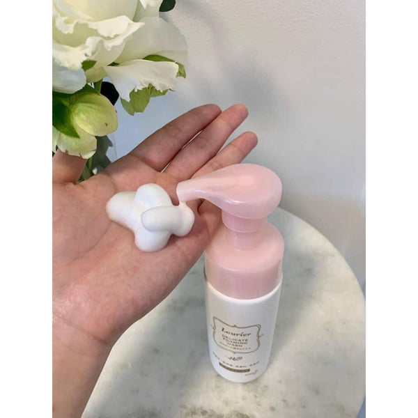 Laurier 細膩肌膚泡沫女性洗面乳 150g