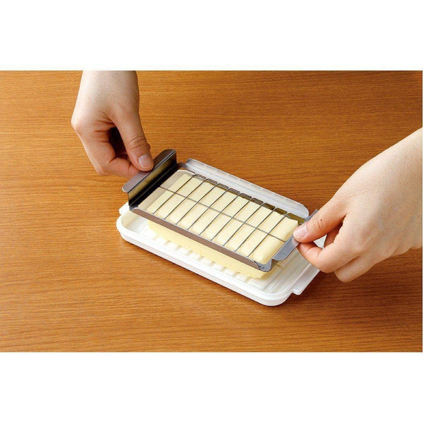 帶刀具的 Skater 黃油盤,可輕鬆切片和分份 BTG2DX