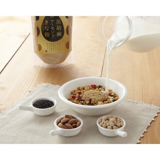Takusei Kurogoma 黑芝麻、杏仁和黃豆混合粉 250 克
