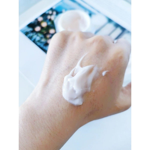 Axxzia Beauty Force 滋潤豐潤乳霜 30 克