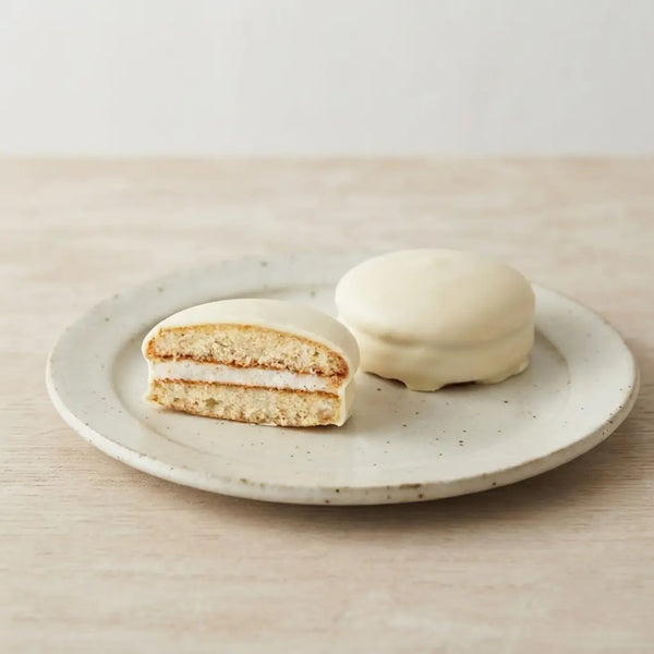 Hachimantai-Juhyo-Chocolate-Coated-Marshmallow-Cake-Matcha-Chocolate-2-2026-07-06T03:16:46.259Z.webp