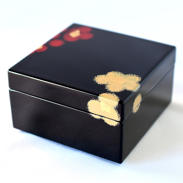 Isuke 小漆器首飾盒紅色和金色花朵圖案
