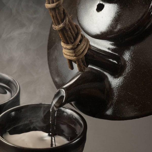 岩中鑄鐵清酒杯，黑色內琺瑯