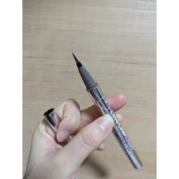 Love Liner 持久液體防水黑色眼線筆