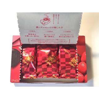 明治濃鬱巧克力巧克力沙草莓夾心餅乾（5包）