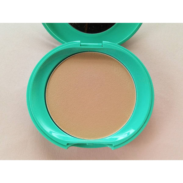 Naturactor 夏季蛋糕防汗水性粉底 16 克