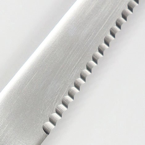 Kiya 橄欖球波浪刀片多用途鋸齒廚房刀紅色 128 毫米