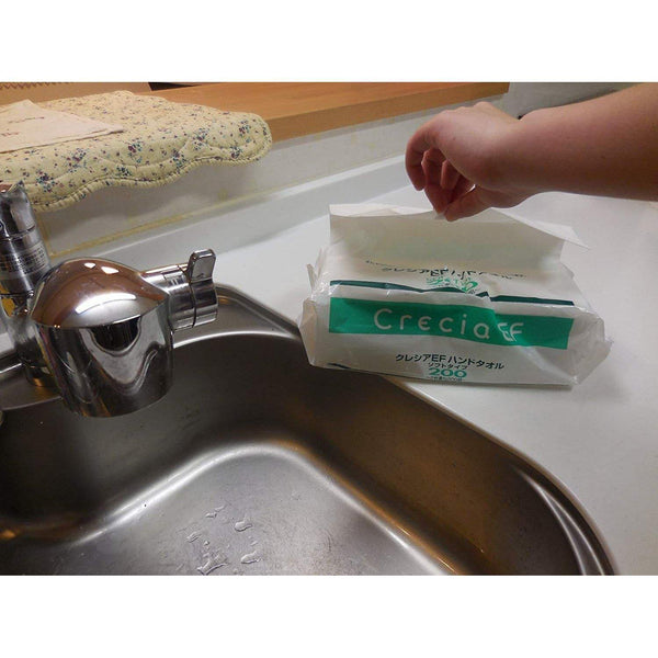 Crecia 高吸水 2 層柔軟紙巾 200 克拉。 （3 件裝）