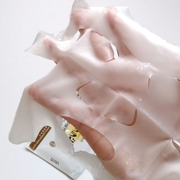 Sana Nameraka 密集保養果凍精華面膜 豐潤肌膚 5 片