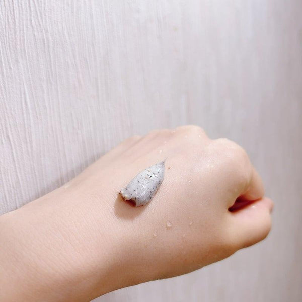 Suisai Beauty Clear 黑色磨砂洗面泥木炭毛孔潔面乳 130g