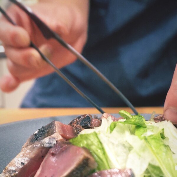Todai 霧面黑色不銹鋼烤肉燒烤鉗 240 毫米