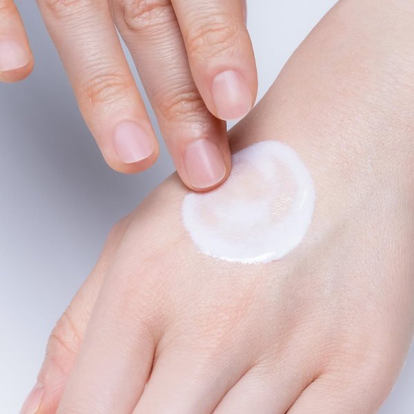 &be UV 牛奶非化學保濕礦物防曬乳 SPF 50+ 100g